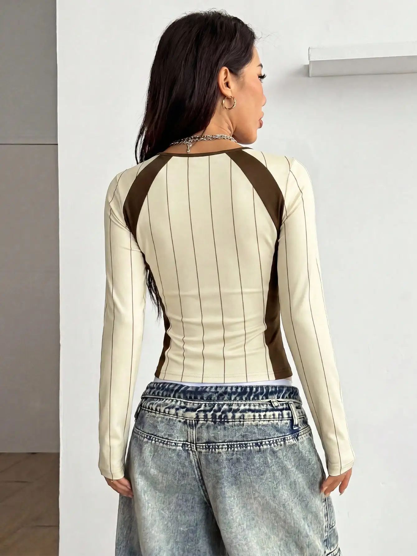 2026 Casual Sporty Women's Bos - đánh giá và giá T-Shirts